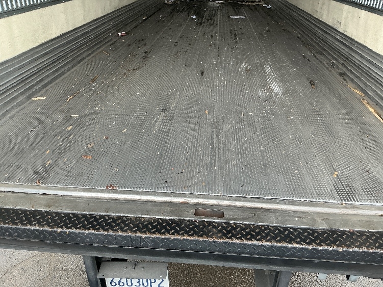 2019 Hino 268 in Fresno, CA — photo 10