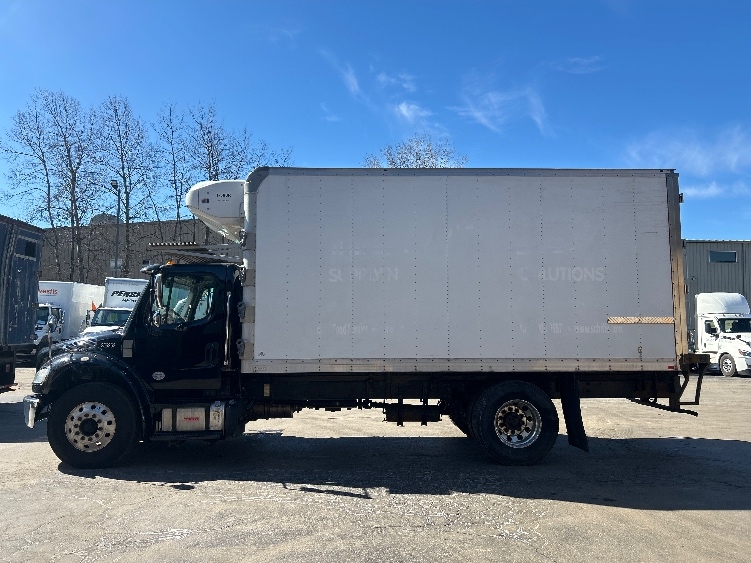 2019 Freightliner M2 106 in Jessup, PA — photo 4