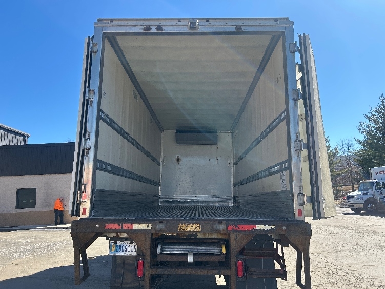 2019 Freightliner M2 106 in Jessup, PA — photo 8