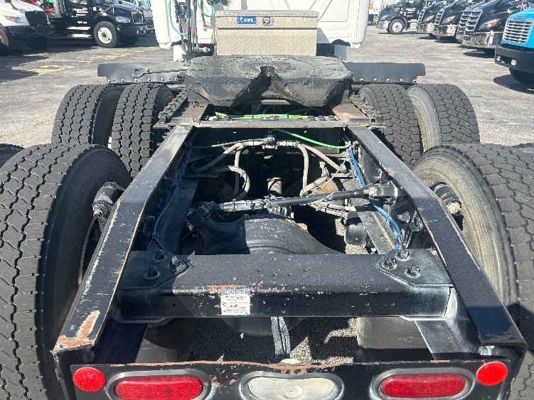2019 Freightliner Cascadia in Medley, FL — photo 6