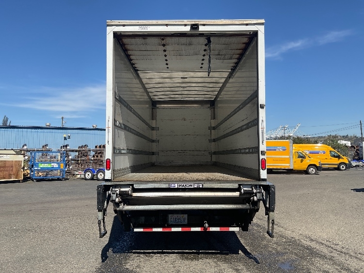 2019 Freightliner eM2 in Tacoma, WA — photo 8