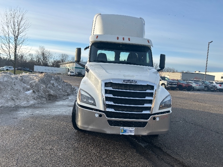 2019 Freightliner in Lansing, MI — photo 2