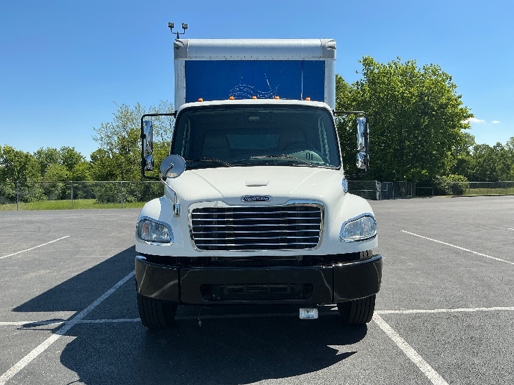 2019 Freightliner eM2 in Lexington, KY — photo 2