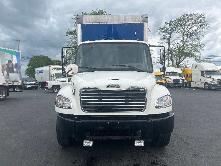 2019 Freightliner M2 106 in Lexington, KY — photo 2