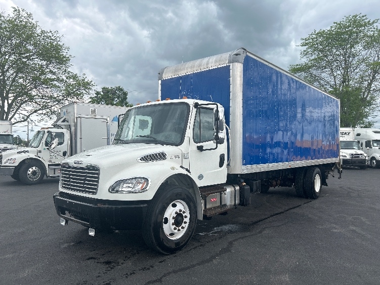 2019 Freightliner M2 106 in Lexington, KY — photo 3
