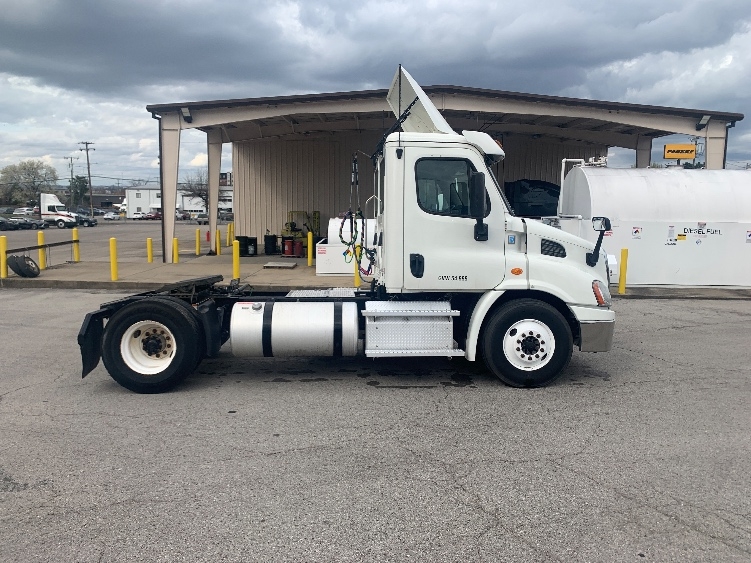 2019 Freightliner Cascadia in Nashville, TN — photo 8