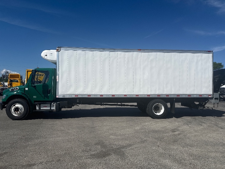2019 Freightliner eM2 in La Porte, IN — photo 4
