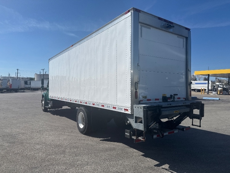 2019 Freightliner eM2 in La Porte, IN — photo 6