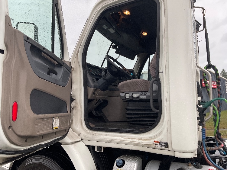 2019 Freightliner in Lacey, WA — photo 9