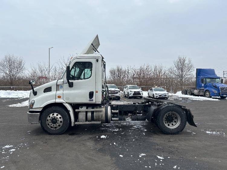 2019 Freightliner in Indianapolis, IN — photo 4