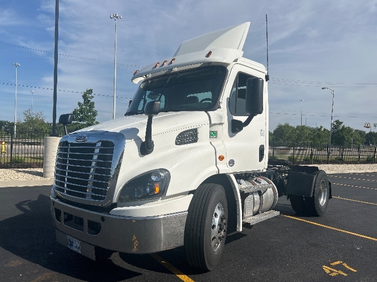 2019 Freightliner Cascadia in La Porte, IN — photo 3