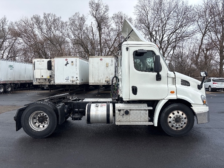 2019 Freightliner in Indianapolis, IN — photo 8