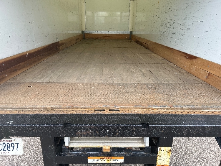 2020 Freightliner M2 106 in Akron, OH — photo 10