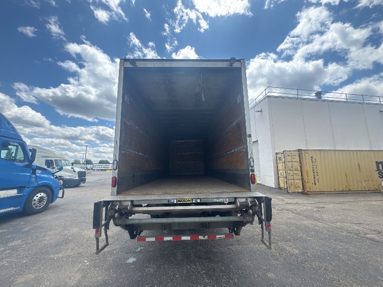 2020 Freightliner eM2 in Plymouth, MI — photo 8