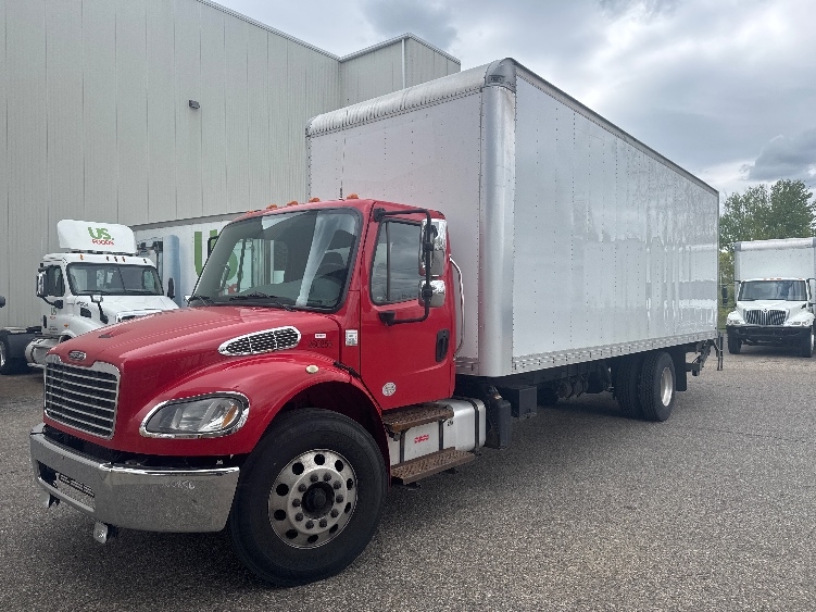 2020 Freightliner eM2 in Wixom, MI — photo 3