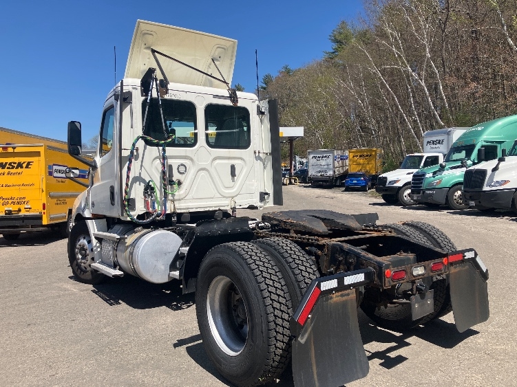2019 Freightliner Cascadia in Auburn, MA — photo 5