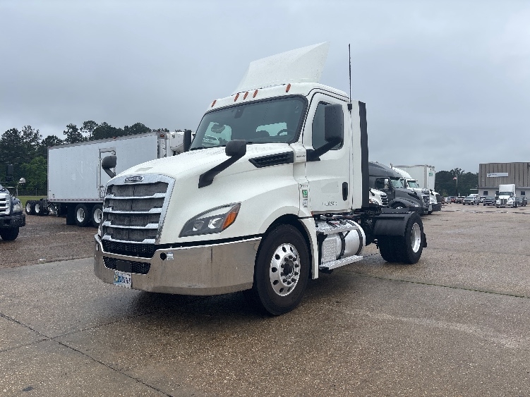 2019 Freightliner Cascadia in Hammond, LA — photo 3