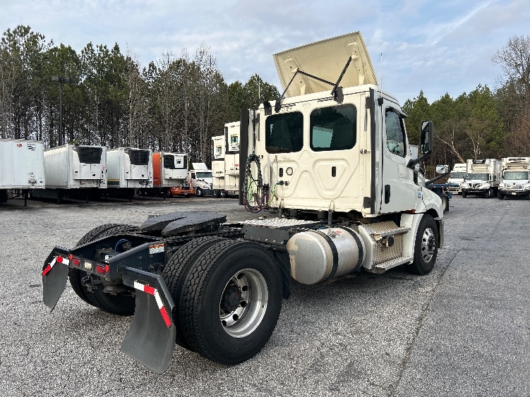 2019 Freightliner Cascadia in Atlanta (Conyers), GA — photo 7