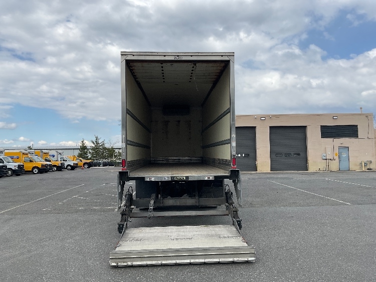 2019 Freightliner M2 106 in Millville, NJ — photo 9