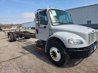 2019 Freightliner M2 106