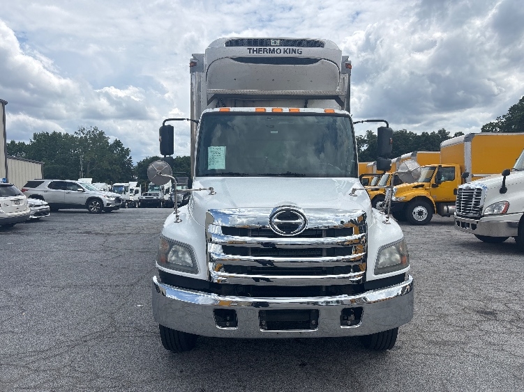 2019 Hino 268 in Atlanta (Forest Park), GA — photo 2