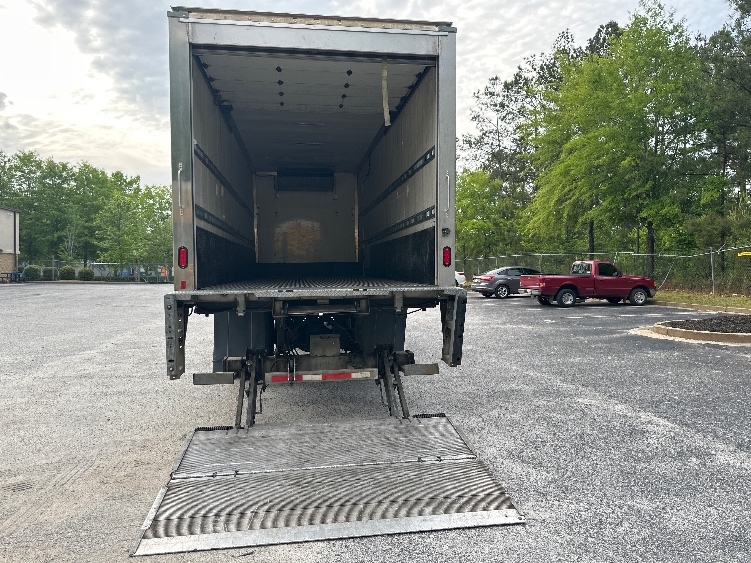 2019 Freightliner eM2 in Forest Park, GA — photo 9