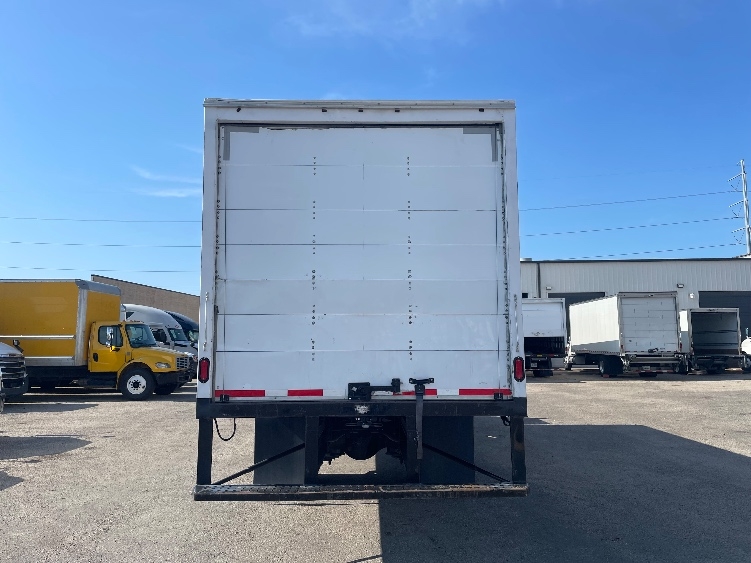 2019 Freightliner eM2 in Dallas, TX — photo 7