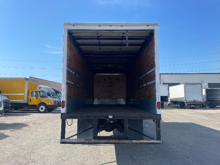 2019 Freightliner eM2 in Dallas, TX — photo 8