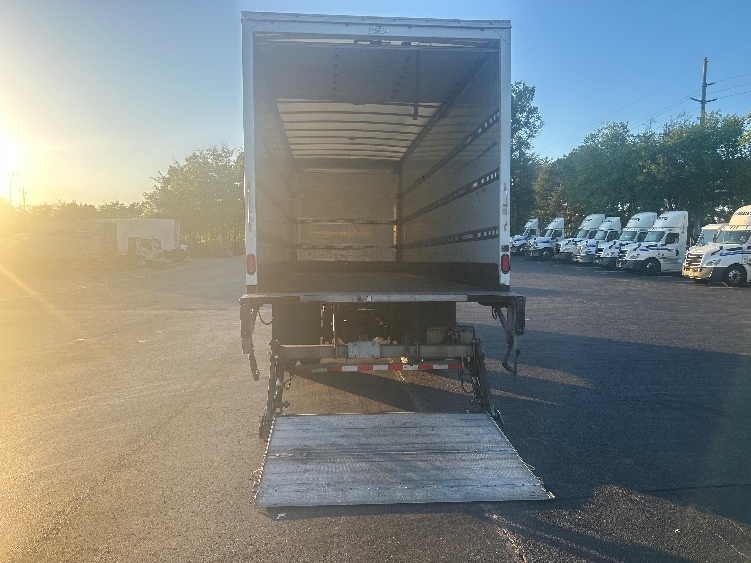 2019 Freightliner eM2 in Forest Park, GA — photo 9