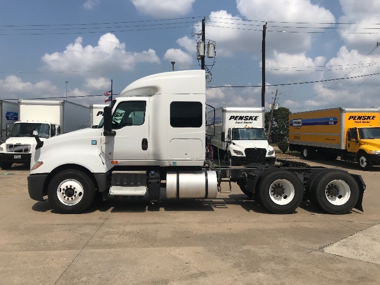 2019 International LT in Houston, TX — photo 4