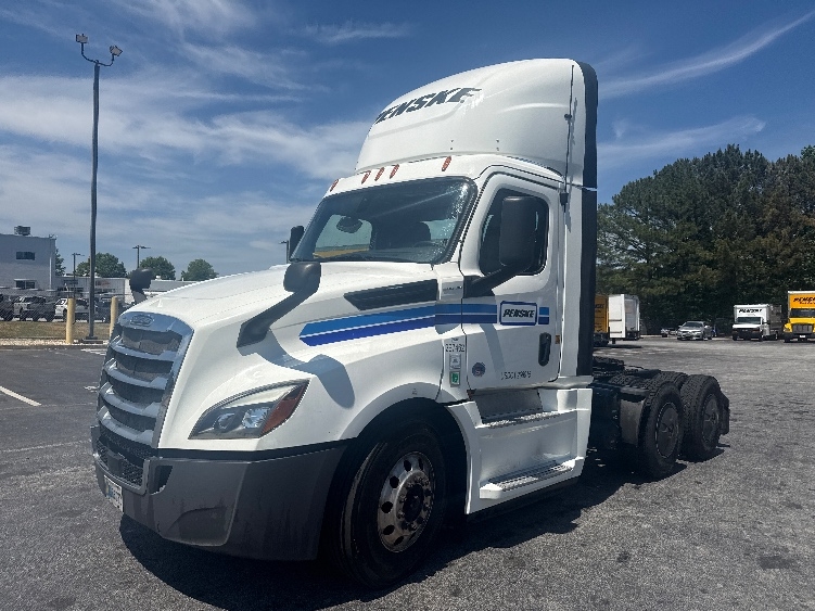 2020 Freightliner Cascadia in Atlanta (Conyers), GA — photo 3