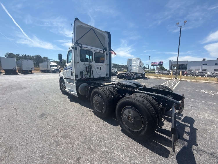 2020 Freightliner Cascadia in Atlanta (Conyers), GA — photo 5