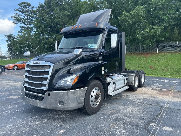 2019 Freightliner Cascadia in Decatur, AL — photo 3