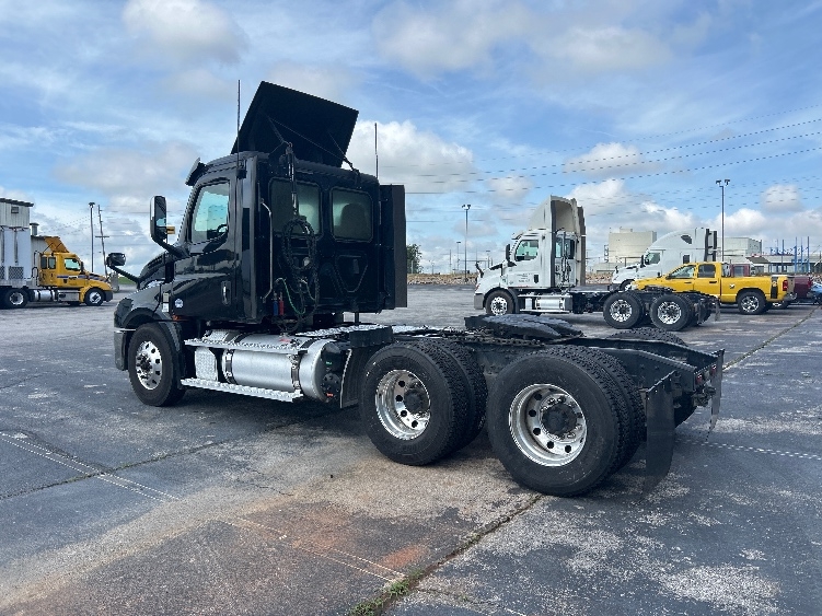 2019 Freightliner Cascadia in Decatur, AL — photo 5
