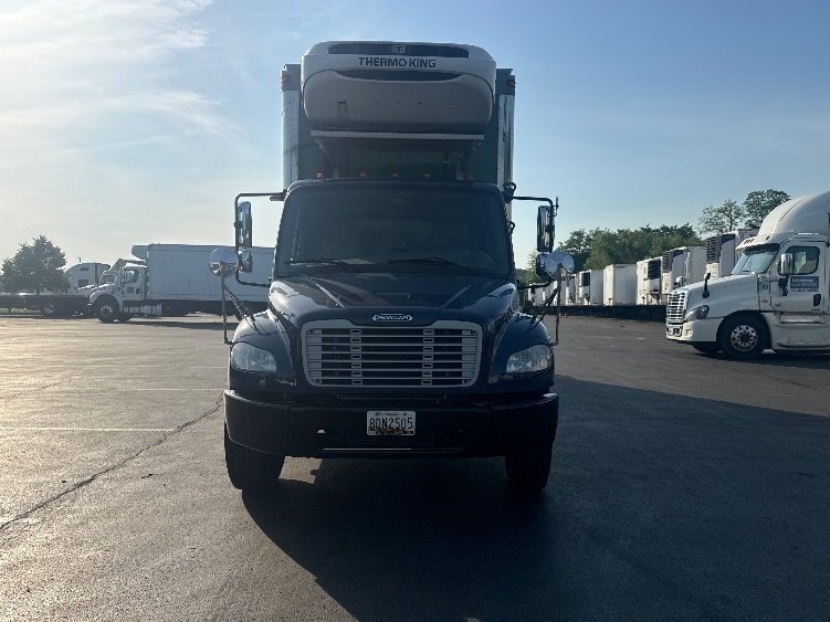2019 Freightliner eM2 in Jessup, MD — photo 2