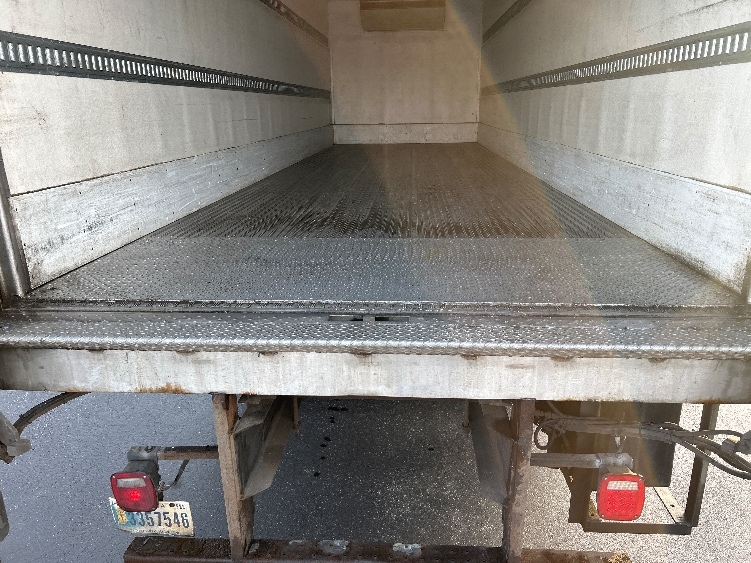 2017 Freightliner eM2 in Swedesboro, NJ — photo 10