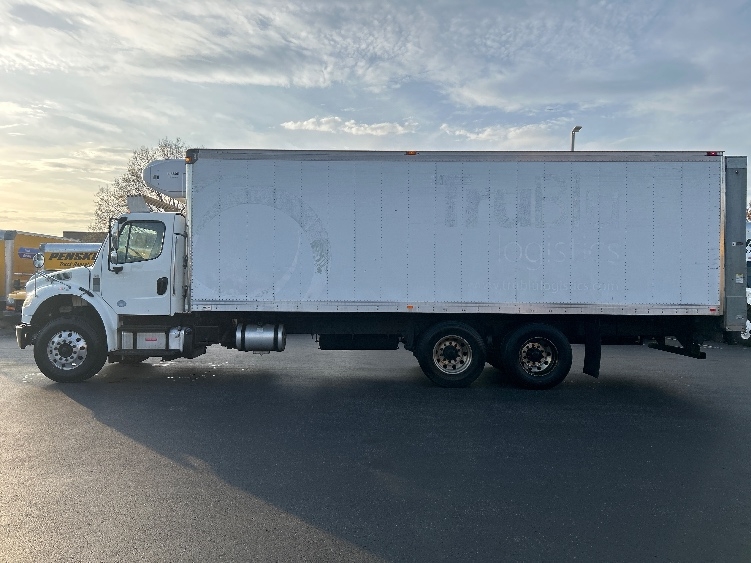 2017 Freightliner eM2 in Swedesboro, NJ — photo 4