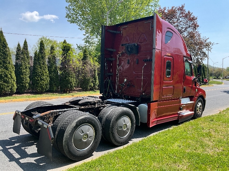 2019 Freightliner Cascadia in Reading, PA — photo 7