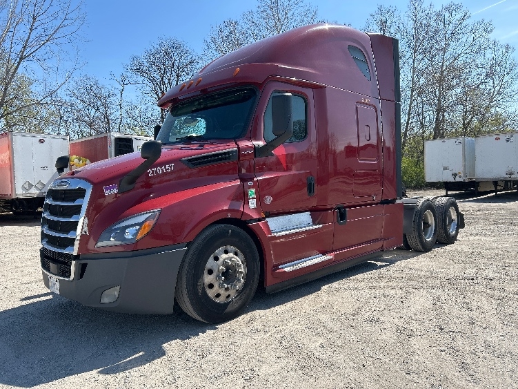 2019 Freightliner Cascadia in Reading, PA — photo 3