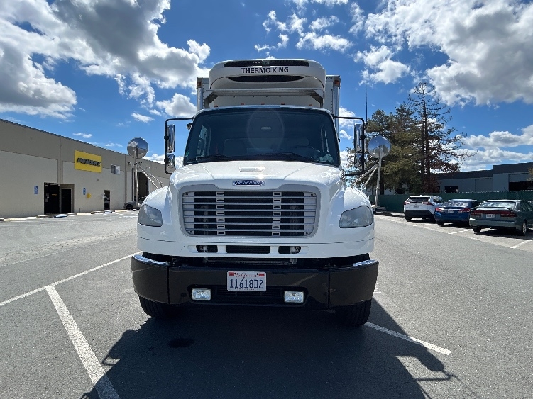 2017 Freightliner M2 106 in West Sacramento, CA — photo 2