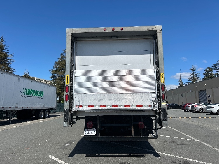 2017 Freightliner M2 106 in West Sacramento, CA — photo 7