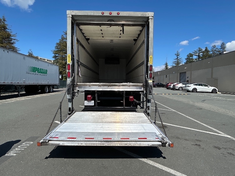 2017 Freightliner M2 106 in West Sacramento, CA — photo 9