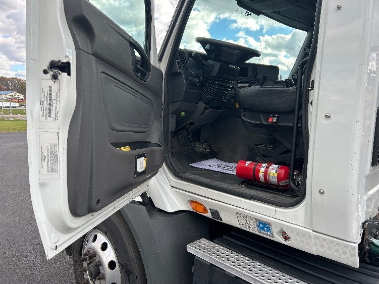 2019 International RH in Duncansville, PA — photo 9