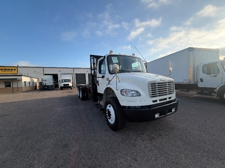 2019 Freightliner M2 106