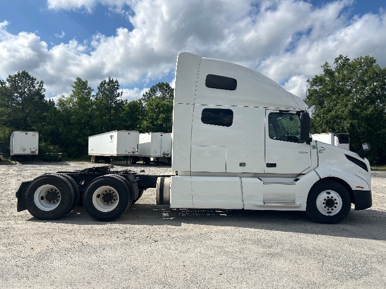 2019 Volvo VNL 760 in Garden City, GA — photo 8