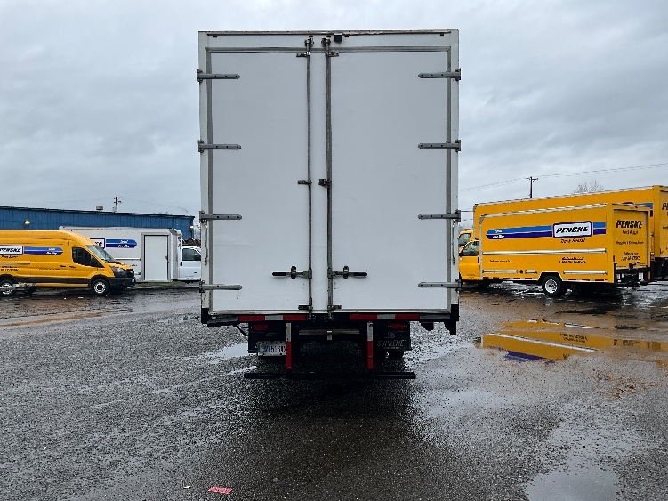 2020 Freightliner eM2 in Tacoma, WA — photo 7