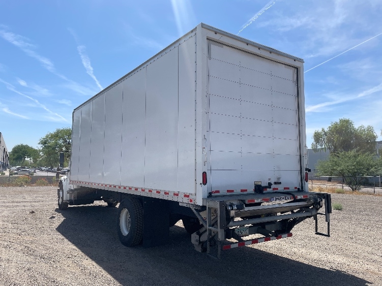 2019 Freightliner eM2 in Phoenix, AZ — photo 6