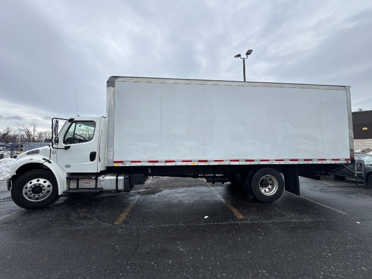 2019 Freightliner M2 106 in Chicopee, MA — photo 4