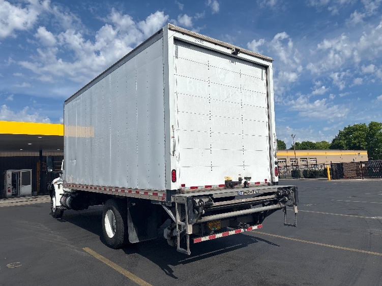 2020 International MV in Clackamas, OR — photo 6