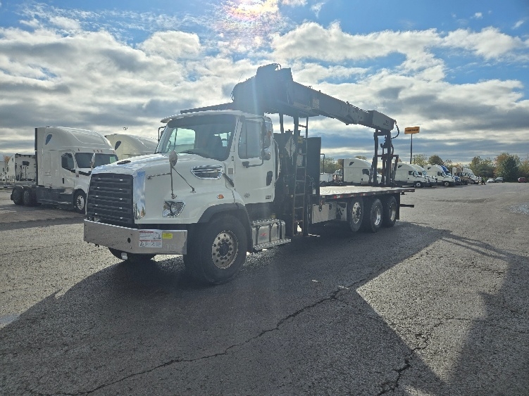 2019 Freightliner 114SD in White Deer, PA — photo 3